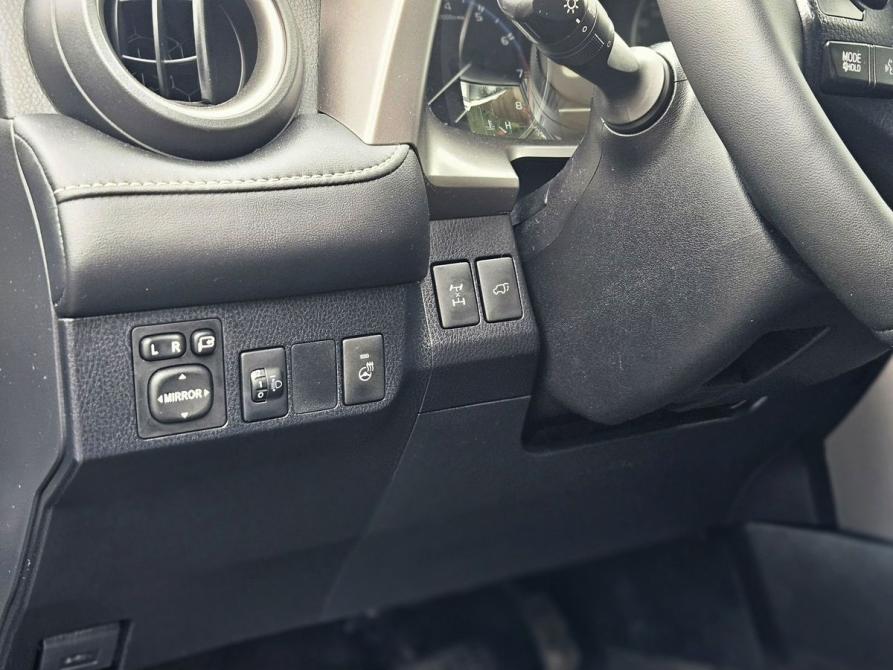 Toyota RAV4 IV (XA40) Рестайлинг Санкт-Петербург  - изображение 19