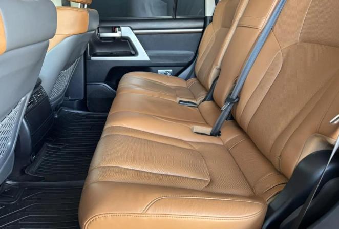 Toyota Land Cruiser 200 Series Рестайлинг 2 с пробегом 2018 года, цена 6 300 000 рублей, 212365 км, внедорожник, Автокод Объявления