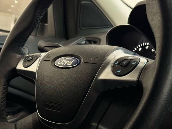 Ford Kuga II с пробегом 2016 года, цена 1 470 000 рублей, 71600 км, внедорожник, Автокод Объявления