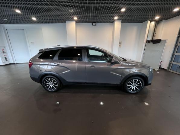 Lada (ВАЗ) Vesta I с пробегом 2018 года, цена 1 080 000 рублей, 122188 км, универсал, Автокод Объявления