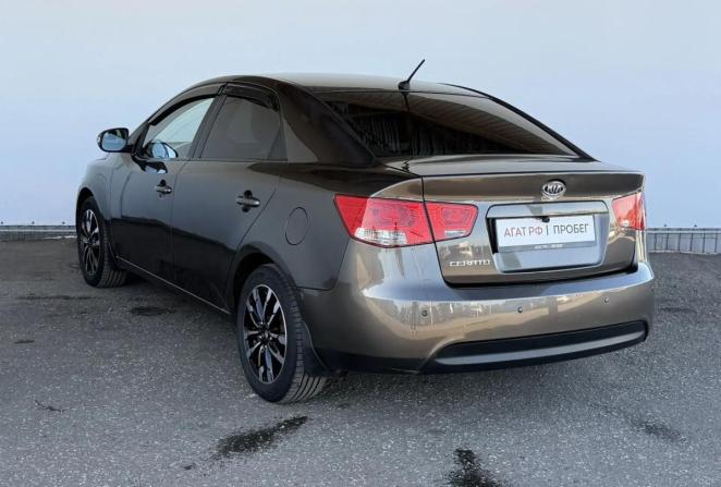 Kia Cerato II с пробегом 2010 года, цена 595 000 рублей, 286694 км, седан, Автокод Объявления
