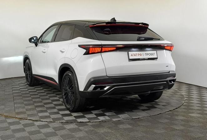 Omoda C5 I с пробегом 2023 года, цена 1 900 000 рублей, 49653 км, внедорожник, Автокод Объявления