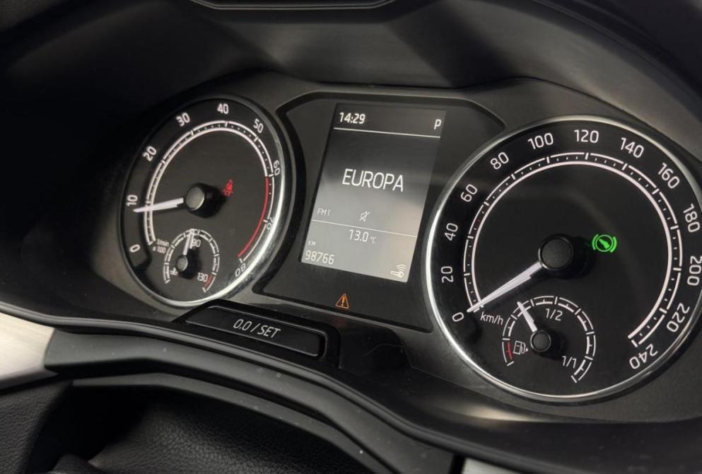 Skoda Rapid I Рестайлинг Владимир  - изображение 10