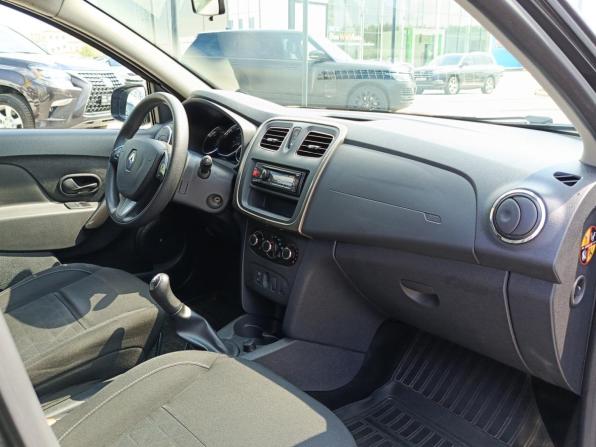 Renault Sandero II с пробегом 2015 года, цена 1 055 000 рублей, 74561 км, хэтчбек, Автокод Объявления