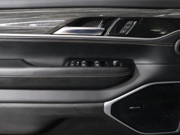 Jeep Wagoneer WS с пробегом 2022 года, цена 8 270 000 рублей, 33500 км, внедорожник, Автокод Объявления