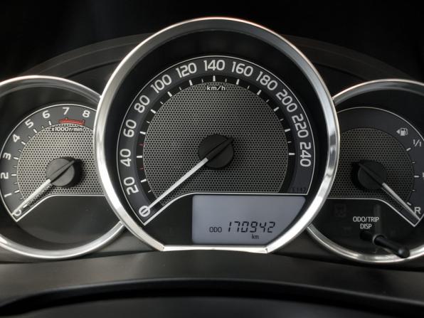 Toyota Corolla XI (E160 E170 E180) с пробегом 2013 года, цена 1 365 000 рублей, 170660 км, седан, Автокод Объявления