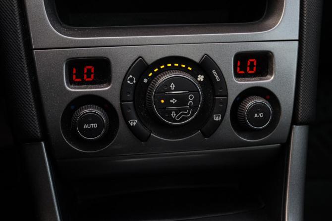 Peugeot 308 I с пробегом 2009 года, цена 490 000 рублей, 158151 км, универсал, Автокод Объявления