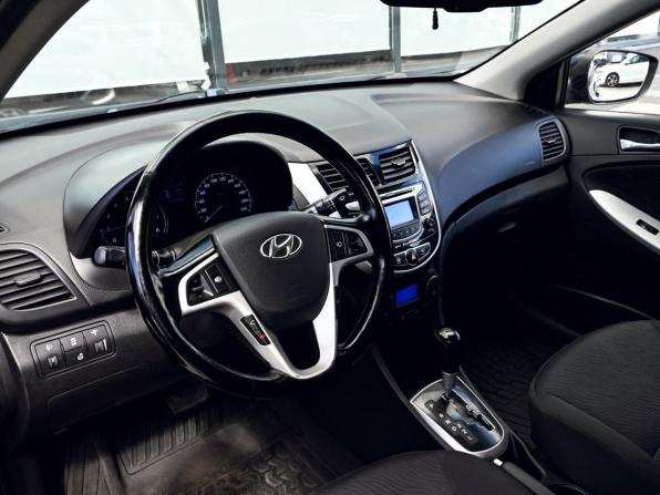 Hyundai Solaris I с пробегом 2013 года, цена 939 000 рублей, 155745 км, седан, Автокод Объявления