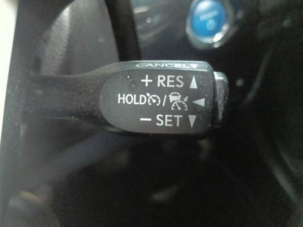 Toyota Prius IV (XW50) с пробегом 2018 года, цена 1 345 000 рублей, 265393 км, лифтбек, Автокод Объявления