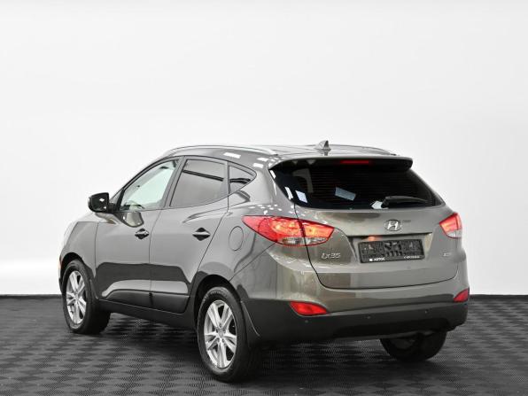 Hyundai ix35 I Рестайлинг с пробегом 2013 года, цена 1 049 000 рублей, 132000 км, внедорожник, Автокод Объявления