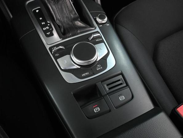 Audi A3 III (8V) Рестайлинг с пробегом 2016 года, цена 1 629 000 рублей, 138544 км, седан, Автокод Объявления