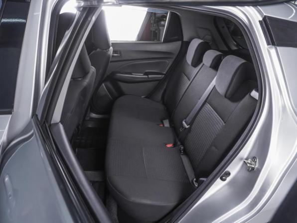 Suzuki Swift V с пробегом 2019 года, цена 1 159 000 рублей, 101111 км, хэтчбек, Автокод Объявления