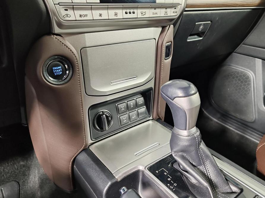 Toyota Land Cruiser Prado 150 Series Рестайлинг 3 Москва  - изображение 19