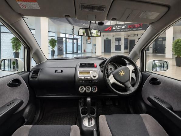 Honda Fit I с пробегом 2005 года, цена 281 000 рублей, 246774 км, хэтчбек, Автокод Объявления