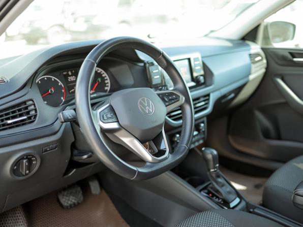Volkswagen Polo VI с пробегом 2021 года, цена 1 899 000 рублей, 52360 км, лифтбек, Автокод Объявления