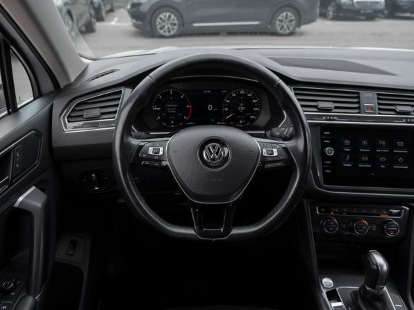 Volkswagen Tiguan II с пробегом 2018 года, цена 2 310 000 рублей, 158061 км, внедорожник, Автокод Объявления