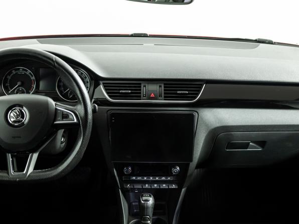 Skoda Rapid I Рестайлинг с пробегом 2017 года, цена 1 449 700 рублей, 74233 км, лифтбек, Автокод Объявления