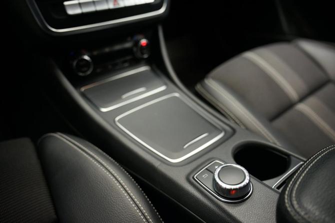 Mercedes-Benz GLA I (X156) Рестайлинг с пробегом 2019 года, цена 2 483 000 рублей, 75000 км, внедорожник, Автокод Объявления