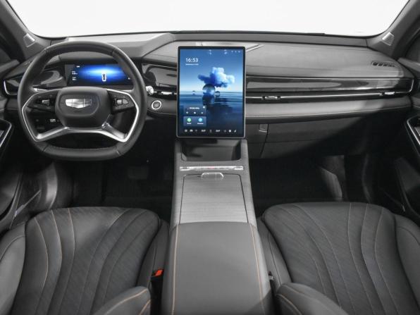 Geely Preface I с пробегом 2024 года, цена 2 640 000 рублей, 24228 км, седан, Автокод Объявления
