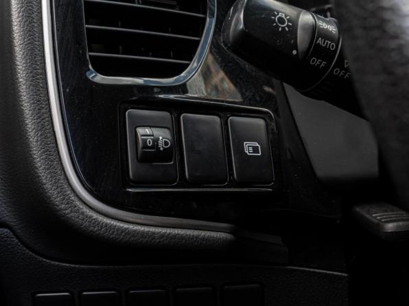 Mitsubishi Outlander III Рестайлинг 3 с пробегом 2019 года, цена 1 920 000 рублей, 181578 км, внедорожник, Автокод Объявления