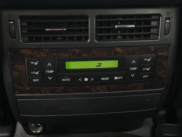 Toyota Land Cruiser 200 Series Рестайлинг 1 с пробегом 2012 года, цена 3 199 000 рублей, 347062 км, внедорожник, Автокод Объявления