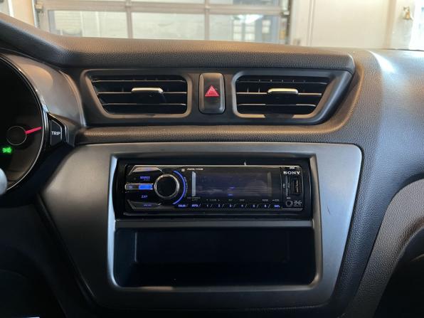 Kia Rio III с пробегом 2013 года, цена 799 000 рублей, 131524 км, седан, Автокод Объявления