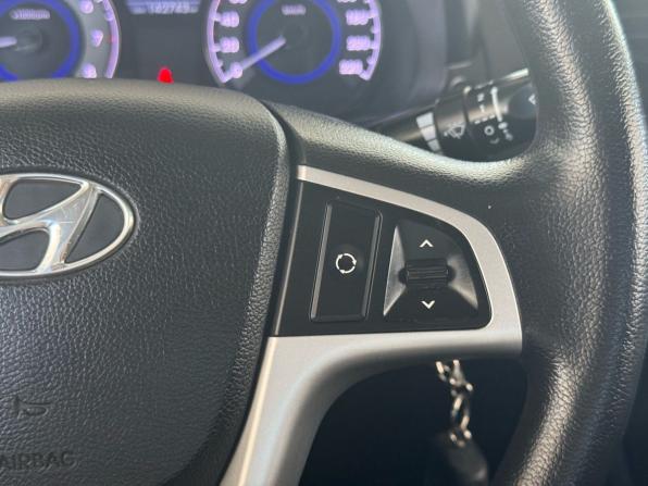 Hyundai Solaris I с пробегом 2012 года, цена 769 000 рублей, 142743 км, седан, Автокод Объявления