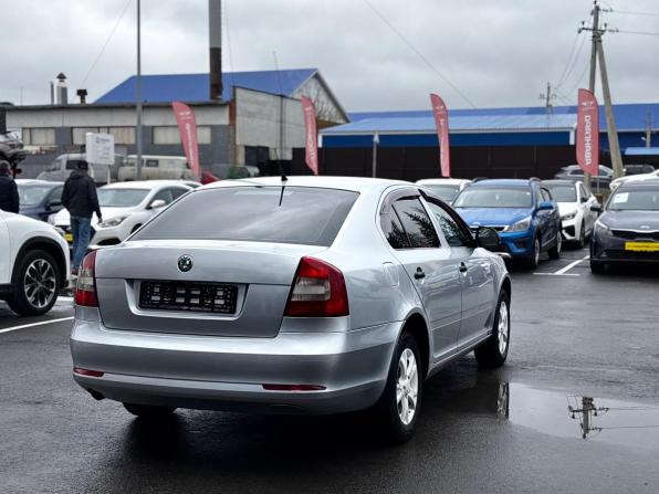 Skoda Octavia II (A5) Рестайлинг с пробегом 2013 года, цена 690 000 рублей, 257530 км, лифтбек, Автокод Объявления