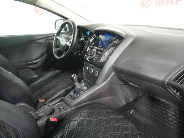 Ford Focus III с пробегом 2013 года, цена 549 000 рублей, 322504 км, хэтчбек, Автокод Объявления