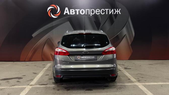 Ford Focus III с пробегом 2012 года, цена 800 000 рублей, 269900 км, универсал, Автокод Объявления