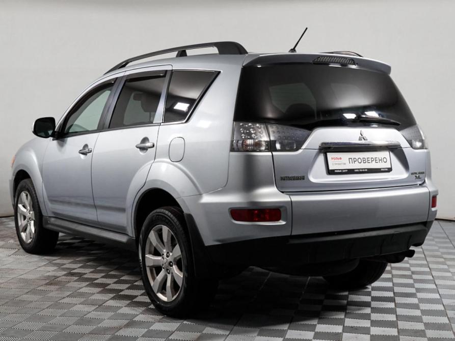 Mitsubishi Outlander II Рестайлинг Москва  - изображение 8