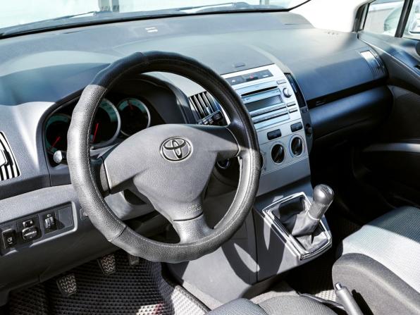 Toyota Corolla Verso I Рестайлинг 2 с пробегом 2007 года, цена 883 000 рублей, 282079 км, компактвэн, Автокод Объявления