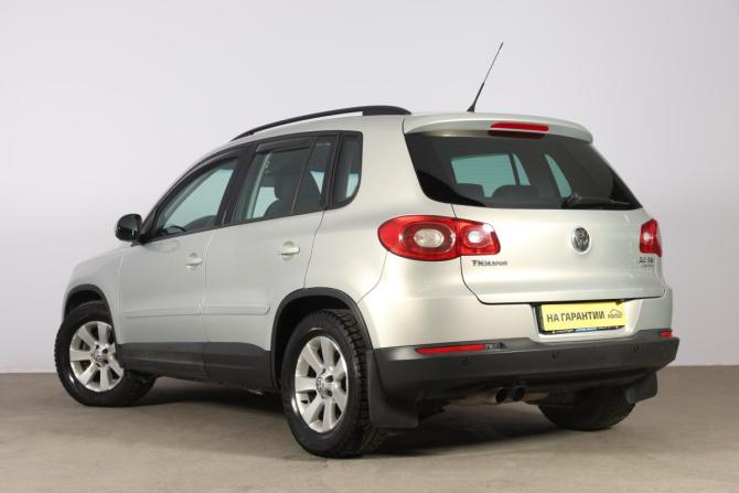 Volkswagen Tiguan I с пробегом 2011 года, цена 1 299 000 рублей, 129000 км, внедорожник, Автокод Объявления