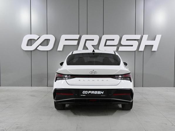 Hyundai Elantra VII (CN7) Рестайлинг с пробегом 2023 года, цена 2 249 000 рублей, 51919 км, седан, Автокод Объявления