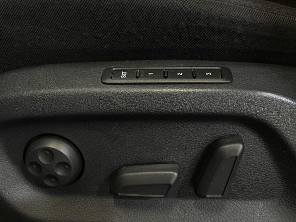 Skoda Yeti I с пробегом 2013 года, цена 899 000 рублей, 256406 км, внедорожник, Автокод Объявления