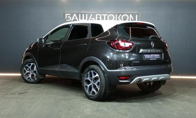 Renault Kaptur I с пробегом 2017 года, цена 1 550 000 рублей, 122368 км, внедорожник, Автокод Объявления