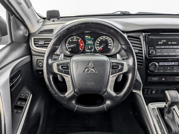 Mitsubishi Pajero Sport III с пробегом 2019 года, цена 2 490 000 рублей, 231518 км, внедорожник, Автокод Объявления