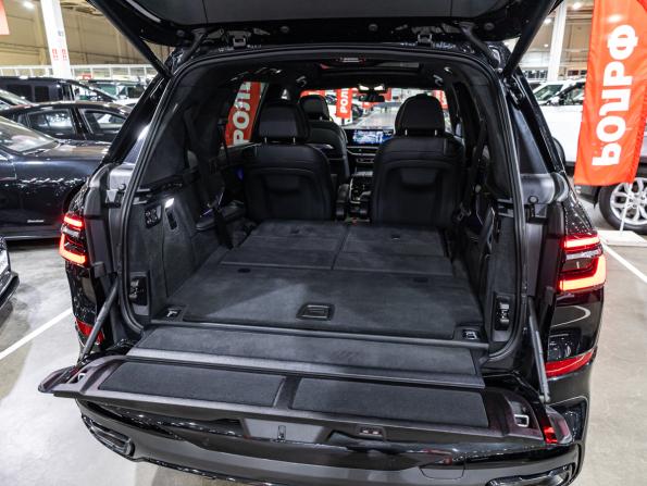 BMW X7 I (G07) Рестайлинг с пробегом 2022 года, цена 10 790 000 рублей, 119491 км, внедорожник, Автокод Объявления