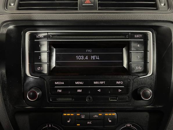 Volkswagen Jetta VI Рестайлинг с пробегом 2015 года, цена 888 000 рублей, 183671 км, седан, Автокод Объявления