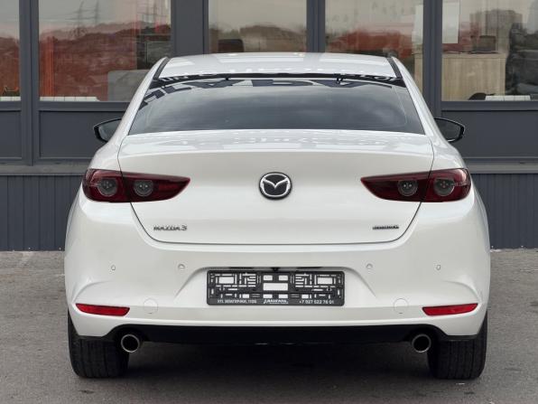 Mazda 3 IV (BP) с пробегом 2019 года, цена 1 930 000 рублей, 151000 км, седан, Автокод Объявления