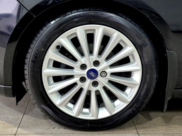 Ford Focus III Рестайлинг с пробегом 2017 года, цена 1 300 000 рублей, 109097 км, хэтчбек, Автокод Объявления