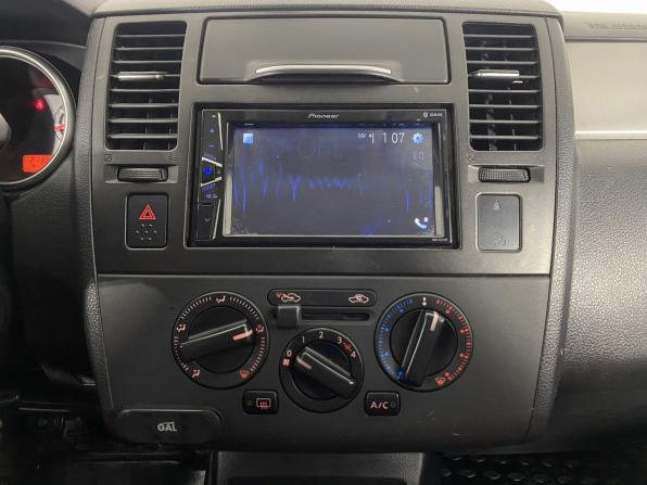 Nissan Tiida I Рестайлинг с пробегом 2012 года, цена 750 000 рублей, 213289 км, хэтчбек, Автокод Объявления