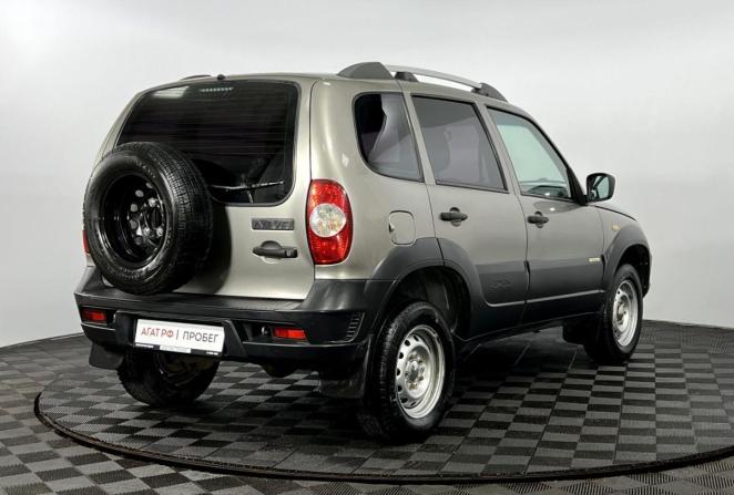 Chevrolet Niva I Рестайлинг с пробегом 2017 года, цена 680 000 рублей, 127000 км, внедорожник, Автокод Объявления