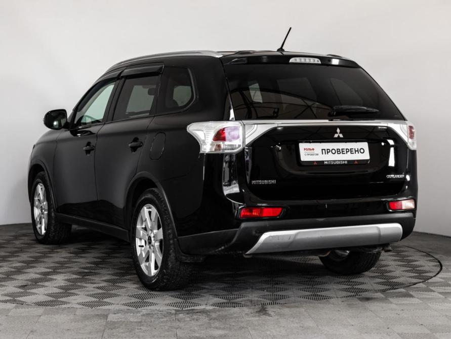 Mitsubishi Outlander III Рестайлинг Санкт-Петербург  - изображение 7