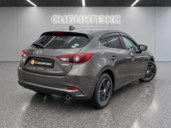 Mazda Axela III Рестайлинг с пробегом 2018 года, цена 1 399 000 рублей, 101994 км, хэтчбек, Автокод Объявления