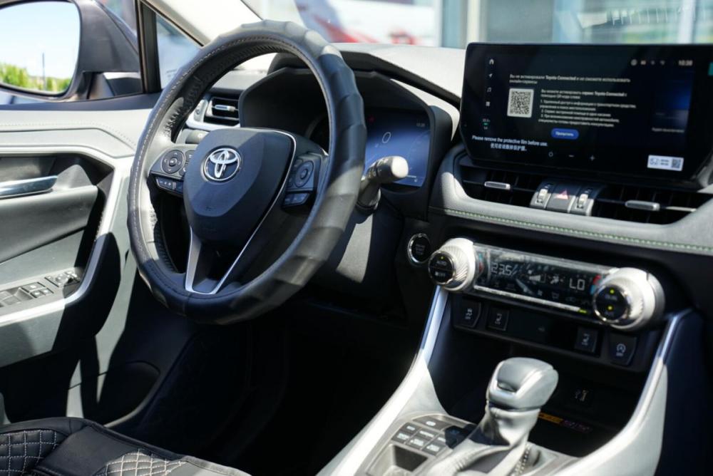 Toyota RAV4 VI (XA60) Крым  - изображение 24