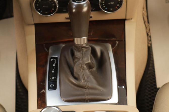 Mercedes-Benz C-Класс III (W204) Рестайлинг с пробегом 2012 года, цена 1 299 000 рублей, 137510 км, седан, Автокод Объявления
