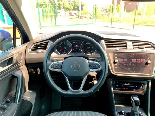 Volkswagen Tiguan II Рестайлинг с пробегом 2021 года, цена 2 487 000 рублей, 113754 км, внедорожник, Автокод Объявления