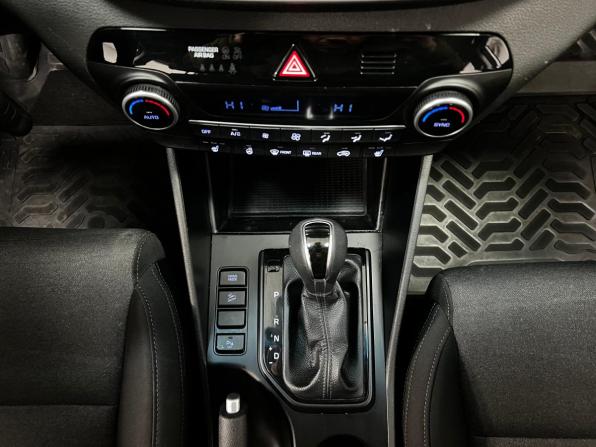 Hyundai Tucson III Рестайлинг с пробегом 2019 года, цена 1 900 000 рублей, 184000 км, внедорожник, Автокод Объявления
