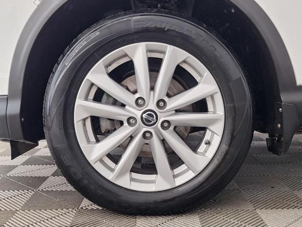 Nissan Qashqai II с пробегом 2017 года, цена 1 499 000 рублей, 168851 км, внедорожник, Автокод Объявления